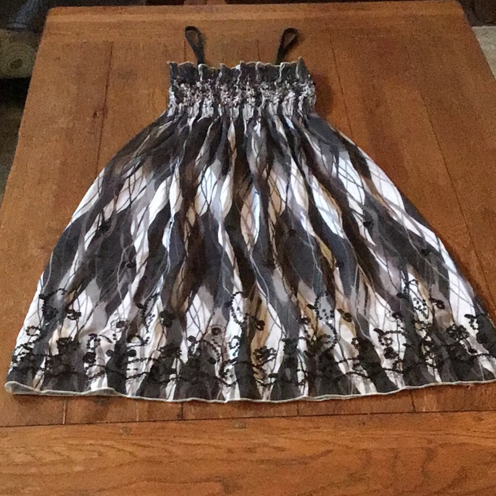 Juniors dress size small